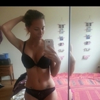 Airelle - Cougar sex à Matt Profil de Airelle, 35 ans, Cougar sex à Matt (Glaris)